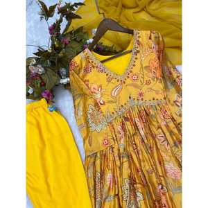 NUEVA LLEGADA CHINON SECUENCIA BORDADO IMPRESIÓN TRABAJO ALIA CUT TOP BOTTOM CON DUPATTA MOSTAZA - Product Image 5