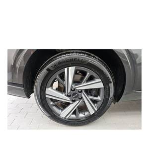 Genesis GV70 2024 2.5T Gasolina 2WD 15,290 km Caja de Cambios Automática Asientos de Cuero Volante a la Izquierda Cámara Trasera - Product Image 5