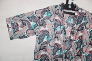 Bata Kimono de Algodón Suave con Estampado de Bloques y Dibujos Animados Naaz para Mujer, Camisón de Verano Hecho a Mano ODM con Cuello en V, Cintura Elástica y Largo hasta la Rodilla - Product Image 3