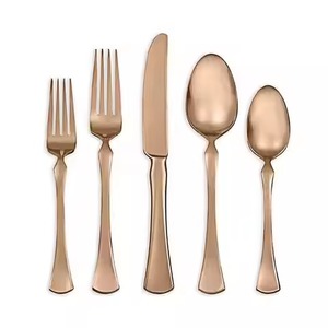 Ensemble de couverts en métal de luxe, collection attrayante de cuillères, fourchettes et couteaux pour une table contemporaine - Product Image 6