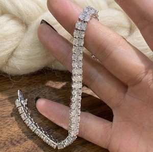 Pulsera de tenis de moissanita con corte ovalado VVS, plata de ley 925, chapada en rodio, joyería nupcial para boda - Product Image 3