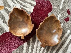 Plateau de service robuste en bois d'acacia/mangue, en forme de feuille, fait main, écologique, pour la maison, les restaurants et les fêtes - Product Image 3