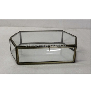 Grande boîte à bijoux en verre faite à la main avec organisateur de stockage de conception sculptée à la main pour bijoux-prix de vente en gros en Inde - Product Image 2