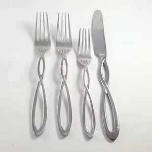 ชุดมีดชีสสแตนเลสทรงทันสมัย เครื่องมือตัดสุดหรู อุปกรณ์ครัวและรับประทานอาหาร - Product Image 5