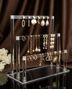 Support de Présentation Élégant en Acrylique Transparent pour Boucles d'Oreilles – Organiseur Suspendu pour Collection de Bijoux Femme – Personnalisable - Product Image 2