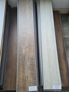 Offre Spéciale de sol en PVC SPC de luxe Revêtement UV écologique Carreau de vinyle de luxe imperméable pour le salon Ignifuge Élégant - Product Image 4