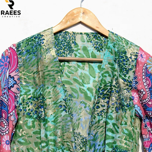 Chemisier en soie en gros pour femmes, 100% soie crêpe, tie-dye, style rétro, haut de plage, haut en soie à nouer devant - Product Image 6