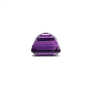 Loose 9.3 Carat Handcrafted Amethyst Gemstone for Fine Jewelry - Product Image 3