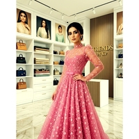 Robe de soirée longue en satin de soie brodée 3D rose vintage de luxe, écologique |   Robe de soirée longue à manches longues et coupe trapèze