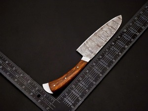 Ensemble de 7 couteaux en acier damas forgés à la main, meilleur ensemble de couteaux de cuisine avec manche en bois, ensemble de couteaux de chef professionnels. - Product Image 4