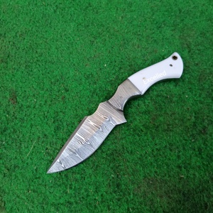 Damasco acero Bushcraft caza Skinner cuchillo EDC cuchillo de supervivencia con retención de borde excepcional - Product Image 1