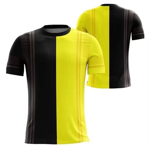 Maillot de football unisexe en gros, dernier design, anti-plis, manches courtes, personnalisable avec nom et logo d'équipe, 100 % polyester, haute qualité - Product Image 2