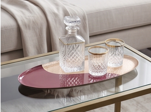 Plateau de service ovale élégant avec finition or et bordeaux, surface en métal poli pour présentations, fêtes, mariages, restaurants, maison - Product Image 3