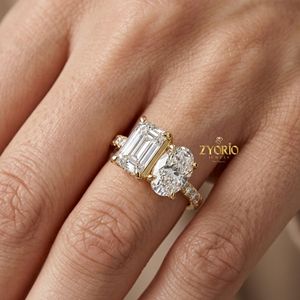 Anillo de Compromiso de Lujo con Diamantes Cultivados en Laboratorio, Corte Esmeralda y Corte Ovalado, Oro Amarillo de 14K y 18K, Anillo de Boda Personalizado con Doble Piedra para Mujer - Product Image 3