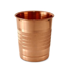 Verre à boire en cuivre finition rustique, fabrication artisanale traditionnelle, design ayurvédique, gobelet à eau pour la santé, par un fabricant fiable - Product Image 3