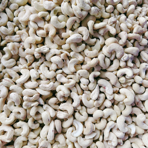 Noix de cajou SANTIGO prêtes à être expédiées, noyaux de cajou en vrac, délai de livraison court - Product Image 1