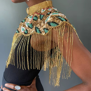 Poncho de Cuentas Hecho a Mano de Primera Calidad con Flecos de Perlas para Recepción de Bodas, Cruceros o Cenas al Atardecer, Disponible para la Venta - Product Image 1