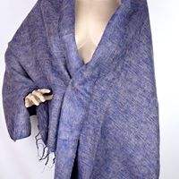 Écharpe longue rayée en acrylique solide pour femme, faite à la main au Népal, pour l'hiver et les températures froides, Asthamangal Gift & Craft, séchage rapide - Product Image 5