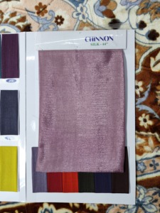 Hermosa tela de seda con textura de musgo, 44 pulgadas de ancho, suave, lisa, con textura aterciopelada, ligero brillo y caída rica, ideal para sari, kurti, lehenga o vestido. - Product Image 2