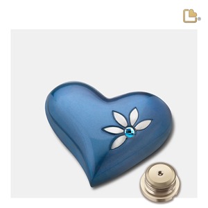 Hermosa urna de cremación azul en forma de corazón con diseño floral, recuerdo personalizable para cenizas de mascotas. - Product Image 1