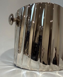 Stylish Silver Mirror Finished Ice Tub <b>With</b> <b>Lid</b> For Hotels Bar Counters And Home Bar Spaces Beverage Cooling Use From India - Product Image 5