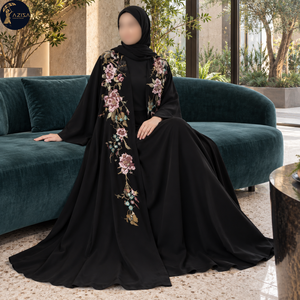 Abaya Floral Artesanal con Frente Abierto para Mujer, con Mangas Largas, Túnica Negra Fluida |   Moda Musulmana con Bordado Botánico Multicolor - Product Image 3