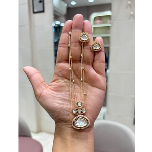 Ensemble collier et boucles d'oreilles en moissanite plaqué or de qualité supérieure, tendance, pour mariage et soirées, collection femme - Product Image 2