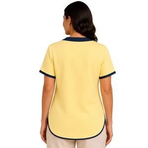 T-shirt asymétrique jaune citron pour femme, col en V, manches courtes, bordure contrastante marine, broderie florale, détails boutonnés, style décontracté, vente en gros - Product Image 2