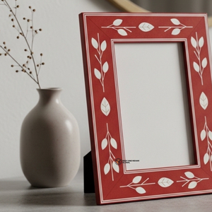 Cadre photo élégant en os incrusté de pierres rouges, fait main, décoration de luxe pour la maison - Product Image 3