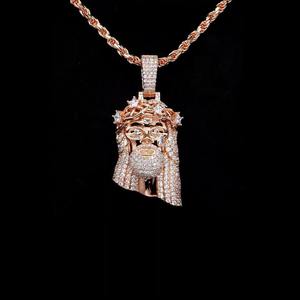 Achetez un pendentif Iced Out Jesus Piece en or rose avec diamants simulés, collier hip-hop en ligne en Inde - Product Image 4