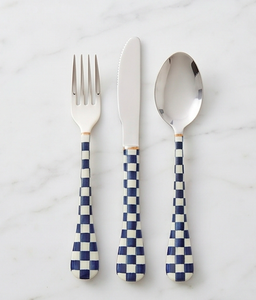 Ensemble de couverts classiques bleu et blanc à poignée à carreaux, en acier inoxydable, fourchette, couteau, cuillère, passe au lave-vaisselle, vaisselle de mariage - Product Image 1
