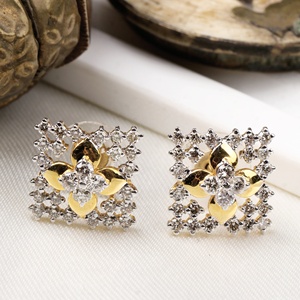 ต่างหูเพชรแท้ทรงสี่เหลี่ยมลายดอกไม้แบบหนามเตย ทองคำแท้ 14K ขายส่ง เครื่องประดับคุณภาพสูง - Product Image 1