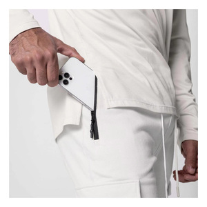 Pantalons oversize tendance pour hommes, coupe large, tissu doux et détails élégants, parfaits pour le streetwear moderne. - Product Image 2