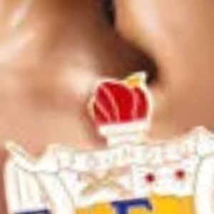 Pendientes de escudo SGRHO para mujer, joyería de hermandad, diseño de escudo de inspiración griega, pendientes de moda, elegante regalo de graduación universitaria - Product Image 3