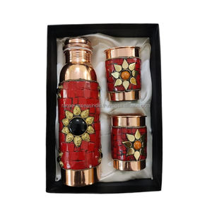Botella de agua de cobre lujosa de alta calidad y 2 juegos de vidrio Muestra gratis en varios colores Ideal para Diwali y ocasiones especiales - Product Image 5