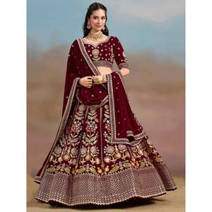 Espectacular Lehenga Choli de Georgette con Lentejuelas Color Granate, Corte en A, con Volantes, para Recepción - Product Image 4