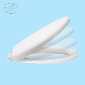 Asiento de inodoro antigolpe de PP con tapa silenciosa Diseño de fácil limpieza para baños modernos Forma alargada - Product Image 1