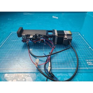 Motor paso a paso de circuito cerrado FASTECH EzM-56M-A-J usado como pieza de repuesto para equipos de semiconductores Legacy - Product Image 2