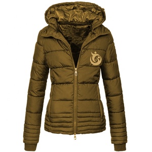 Veste d'hiver pour femmes Manteau matelassé à col haut personnalisé à manches longues Veste matelassée épaisse à fermeture éclair pour femmes jeunes filles de Noël - Product Image 3