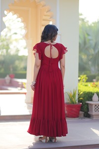 Vestido Maxi Anarkali Rojo de Georgette, Estilo Étnico Indio Tradicional, Elegante, con Bordado Intenso y Mangas con Volantes, Kurti Largo - Product Image 2