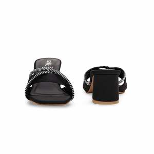 รองเท้าแตะแฟนซีสีดำสำหรับผู้หญิง - Product Image 2