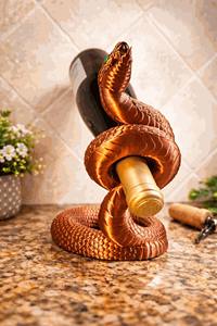 Support à bouteille élégant en forme de serpent, idéal pour la décoration de maison de luxe et pour un salon ou un bar moderne. - Product Image 5
