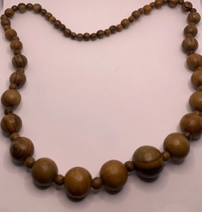 Collier de perles en bois, perles rondes de taille graduée, couleur marron naturel, fournitures de bijoux artisanaux - Product Image 4
