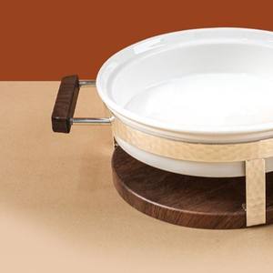 Plat à chafing de luxe en acier martelé avec chauffe-plats en métal blanc, base et poignées en bois pour buffet, fête, mariage, traiteur - Product Image 5