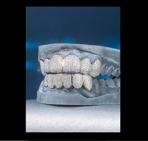 Vvs Moissanite Custom Hip Hop Iced Out 925 Parrillas de plata esterlina Ajuste de joyería de oro Dientes Boca Grillz - Product Image 1
