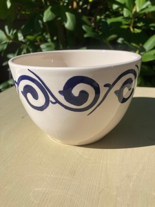 Tazón de Sopa de Cerámica Hecho a Mano con Patrón Espiral Azul Artístico, Diseño Profundo y Duradero para una Elegancia Moderna en la Mesa - Product Image 2