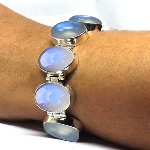 Pulsera de Piedra Lunar Arcoíris Blanca Natural de 5 mm, Plata de Ley 925, Joyería de Piedras Preciosas Hecha a Mano de Alta Calidad, Regalo de Compromiso Único - Product Image 3