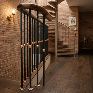 Rampe élégante en fer et laiton avec finition métallique décorative pour escaliers, balcons, jardins et espaces résidentiels modernes - Product Image 4
