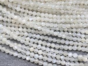ลูกปัดมูนสโตนสีขาวธรรมชาติทรงกลมเหลี่ยมเพชรพลอยขนาด 2 มม. 3 มม. 4 มม. ลูกปัดพลอยขนาดเล็กสำหรับทำสร้อยข้อมือ สร้อยคอ DIY เครื่องประดับ - Product Image 3