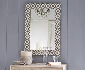 Unique Bone Inlay Resin <b>Mirror</b> Frame Crafted With Precision For Elegant And Timeless Interior Enhancement - Product Image 4